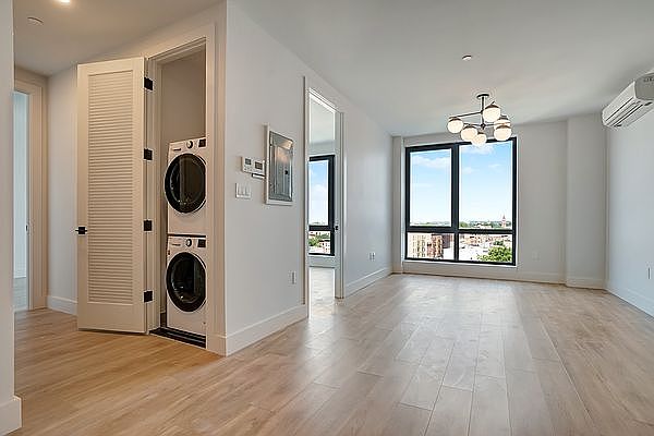 1st image of 11 Herkimer St #5Z
