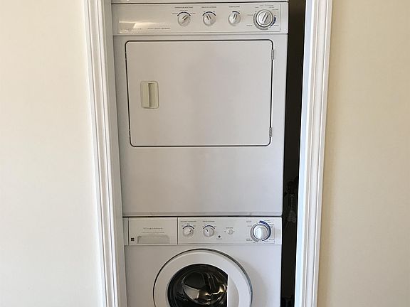 4th image of 9 Blackstone Dr APT 75