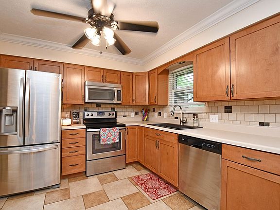 5th image of 4206 Bayberry Ct