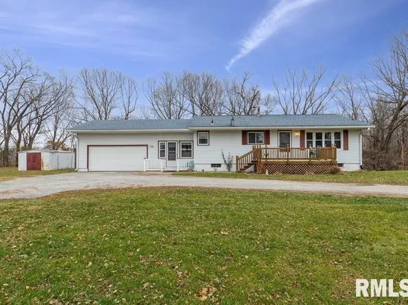 227 15th Ave E, Milan, IL 61264