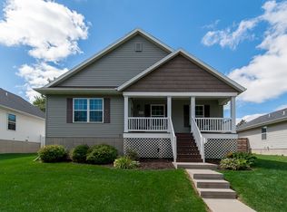 1820 C St SW, Cedar Rapids, IA 52404