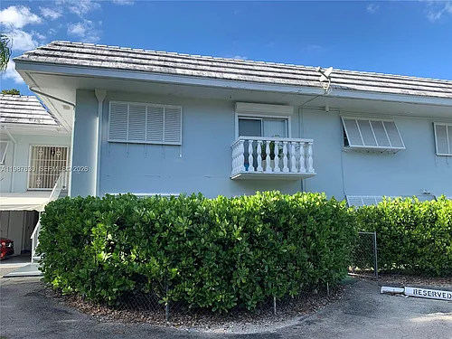 1200 Mariposa Ave #E104 Photo 1