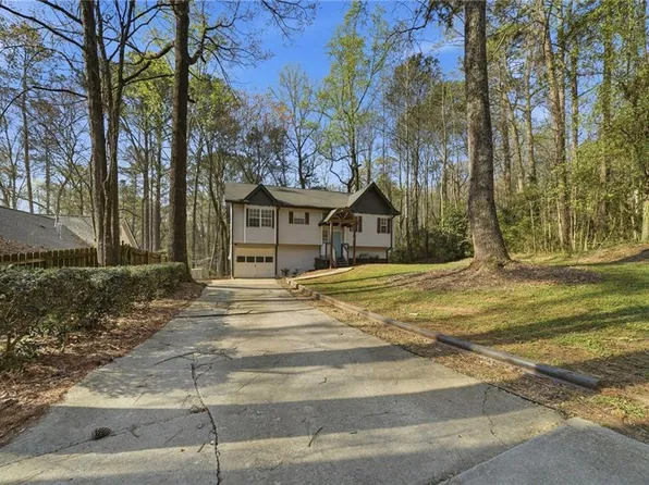 4412 Lucy Ln, Snellville, GA 30039