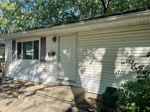 1202 N Lincoln Ave Photo 1