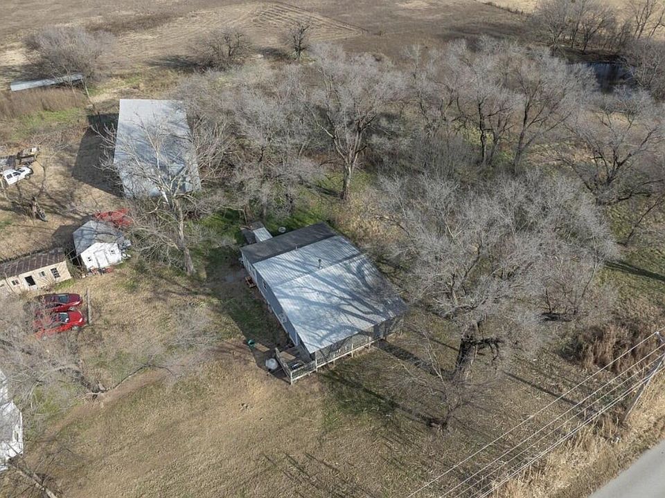 1st image of 449376 E 330th Rd