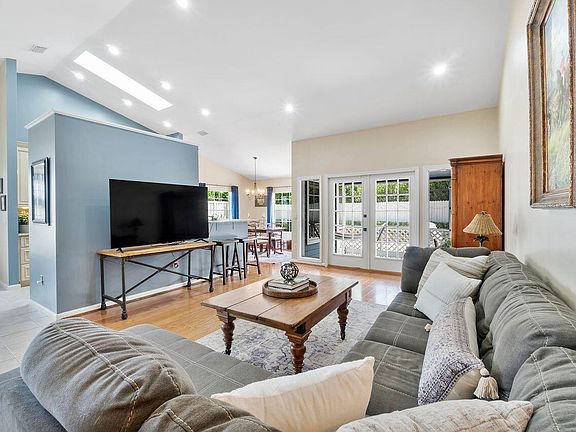 5th image of 364 Park Forest Way