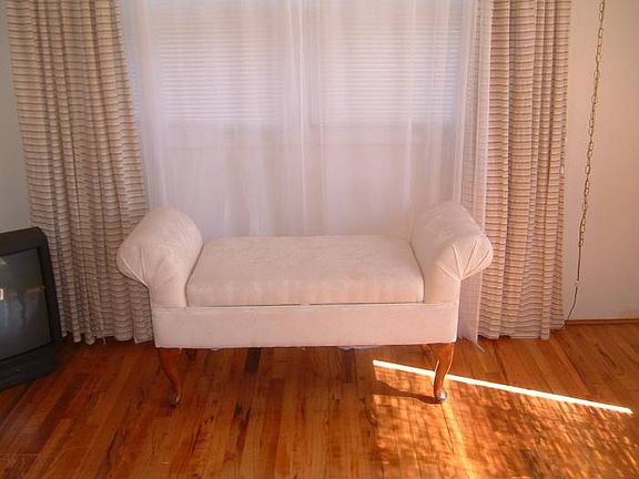 Living room/partial