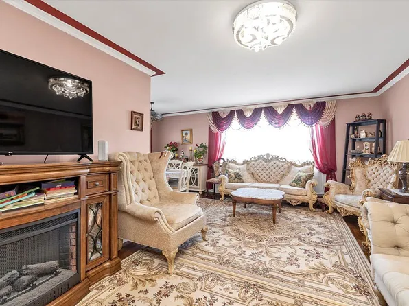 92-30 56th Ave #3J, Queens, NY 11373