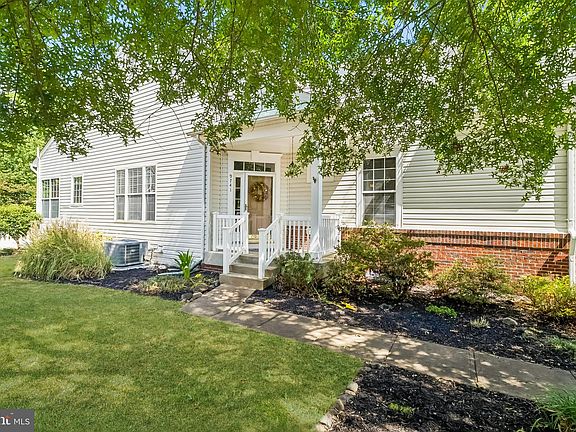3rd image of 9741 Craighill Dr