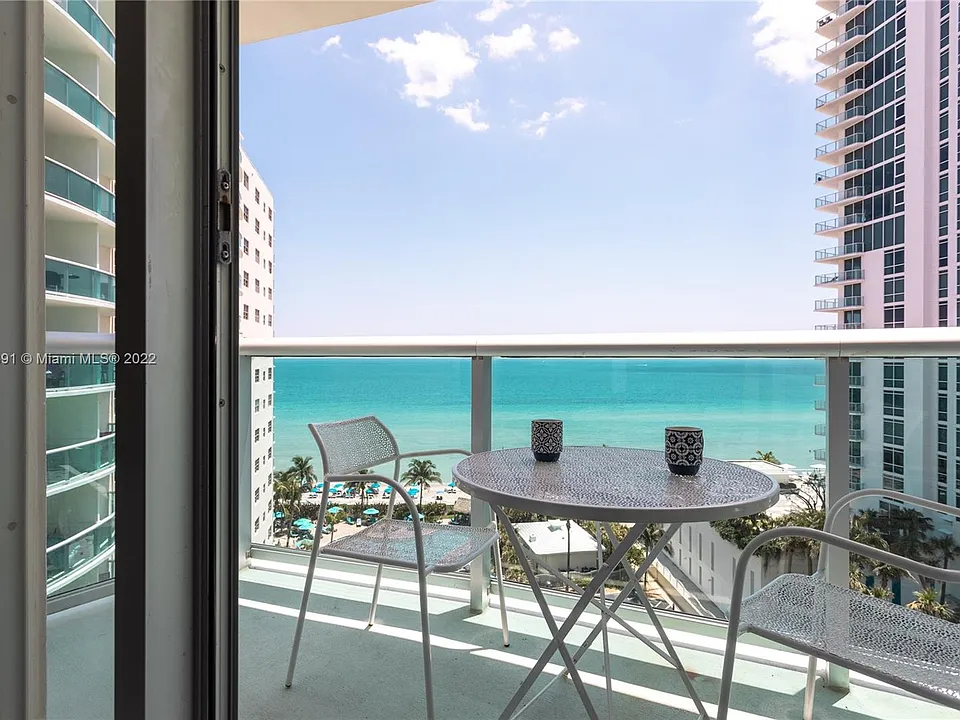 3901 S Ocean Dr #10M