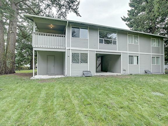 3rd image of 227 170th St E
