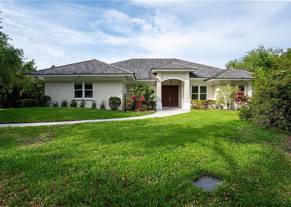 1st image of 1761 Bay Oak Cir