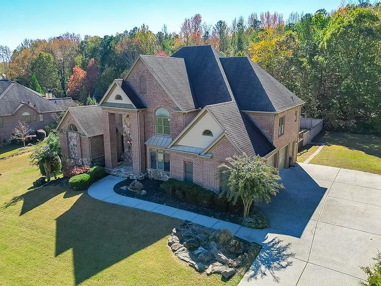 940 Chateau Forest Rd — Photo 82