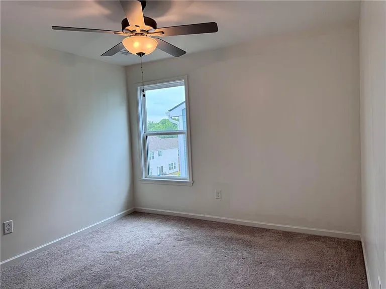 241 Port Way — Photo 37