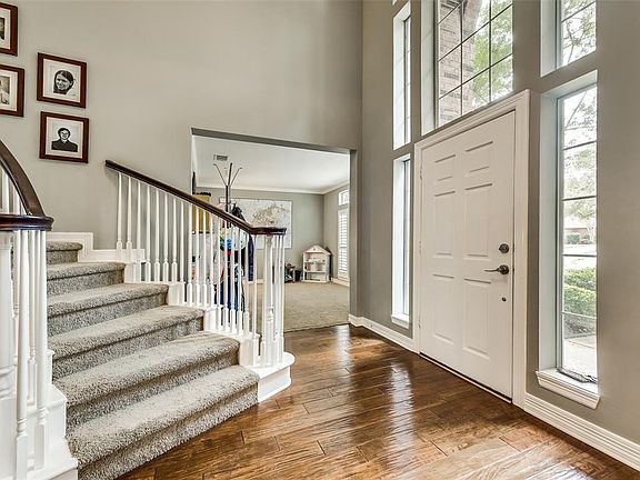 3rd image of 6748 E Park Dr