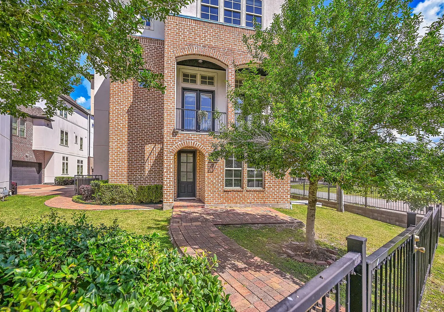 Stunning Patio Home for Lease | 4 Bed, 3.5 Bath | 2,922 Sq Ft | Fannin Station | — Photo 4