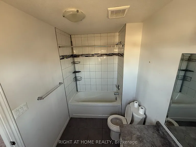 133 Templewood Dr — Photo 31
