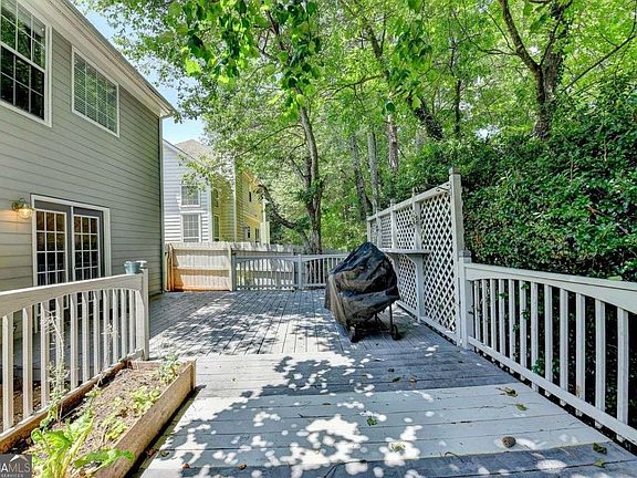 3rd image of 2915 White Blossom Ln