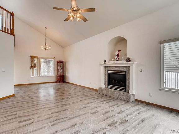 3rd image of 284 Sierra Vista Dr