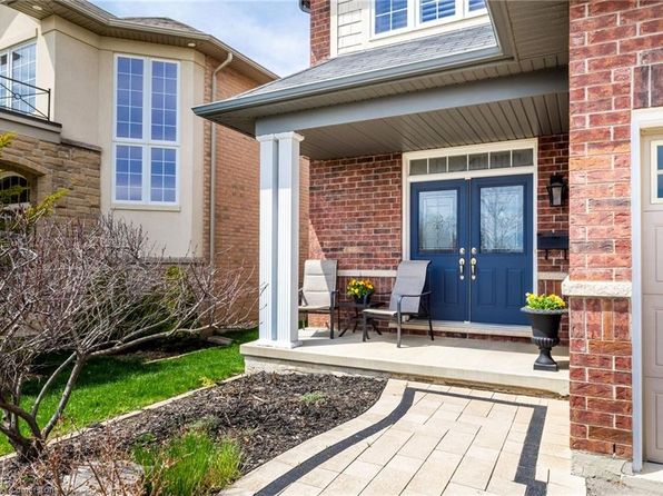 36 Secinaro Ave, Hamilton, ON L9G 0C6