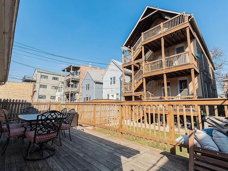 1118 N Mozart St #2 — Photo 31