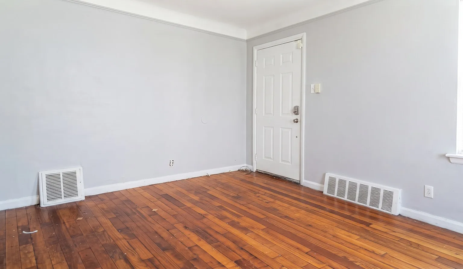 20200 Monte Vista Street — Photo 4