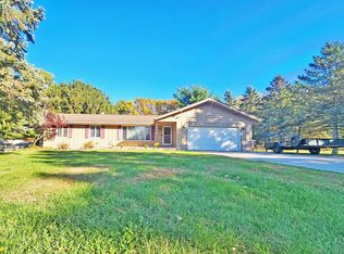 5128 N Pleasant Hill Dr, Janesville, WI 53546