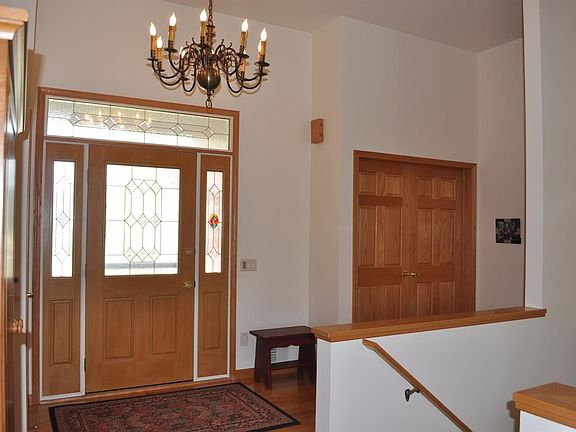 5th image of 9825 Wood Bend Dr