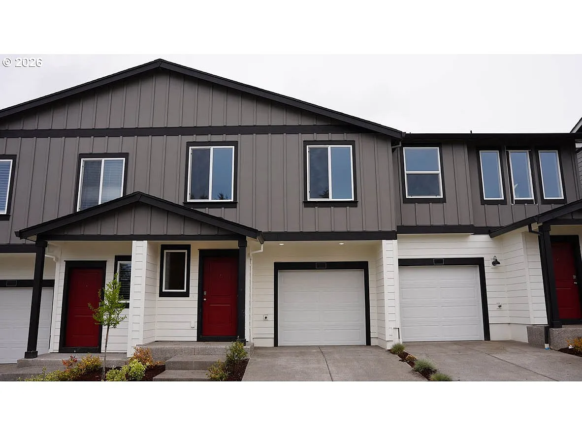 6112 SE 16th St photo 1