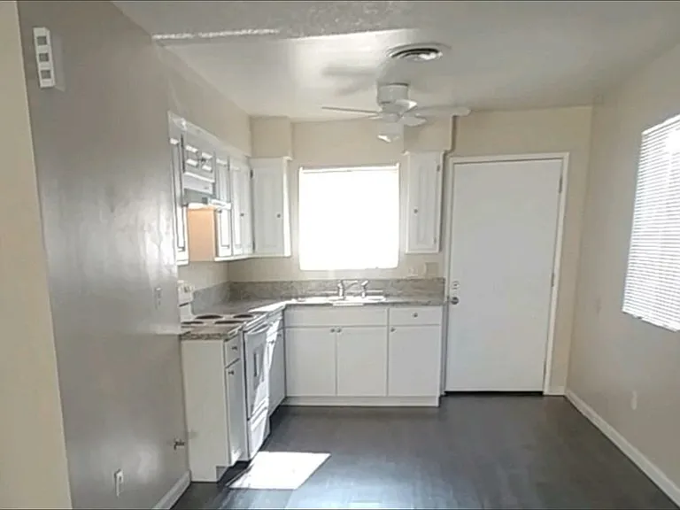2 Bedroom Kitchen