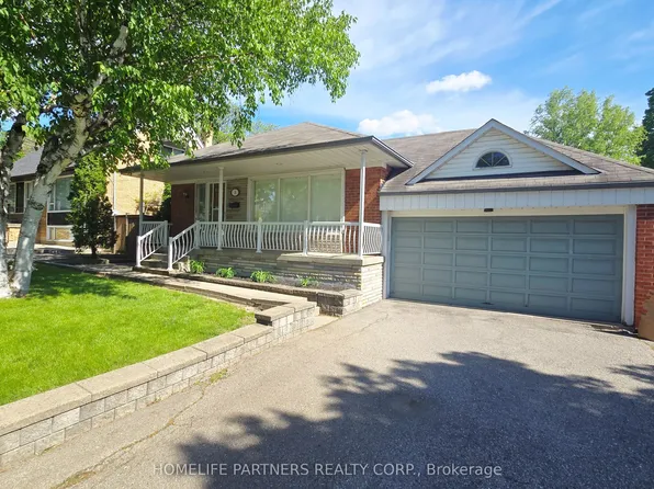 3 Ridge Point Cres, Toronto, ON M6M 2Z7
