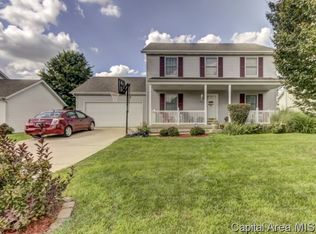 3805 Castle Hill Blvd, Springfield, IL 62712