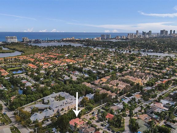 4th image of 1237 Garfield St