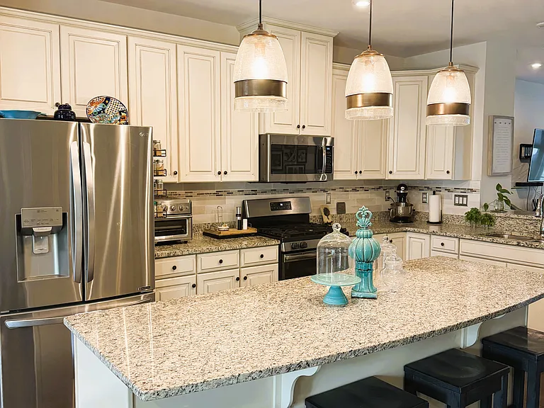 Kitchen area is perfect for entertaining