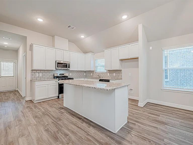 22814 Ephesus Ave — Photo 9