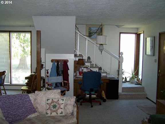 3rd image of 1851 NW Connell Ave