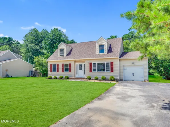 458 Woodhaven Boulevard SE, Bayville, NJ 08721