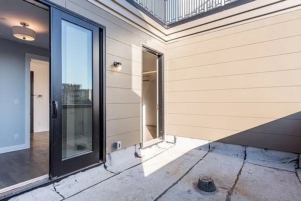 Rented by Nooklyn NYC LLC | media 32