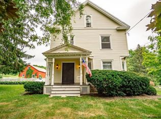 103 S Cambridge Rd, Valley Falls, NY 12185