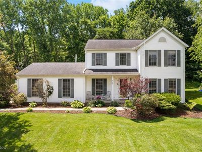 448 Derbyshire Rd, Akron, OH, 44319
