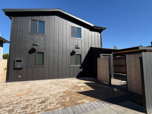 (undisclosed Address)