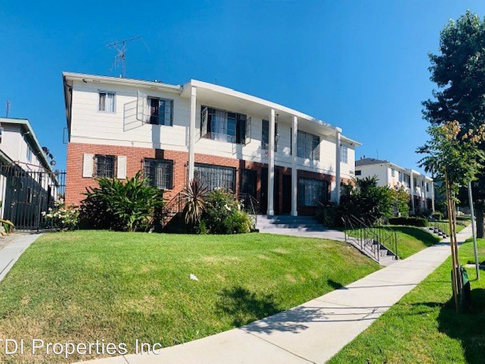 2nd image of 3862 S Potomac Ave #4