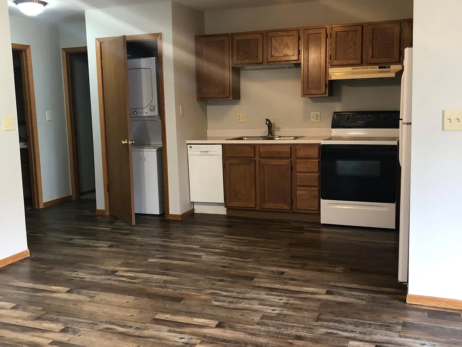 2 bed, 948 sqft, $999 — Photo 4