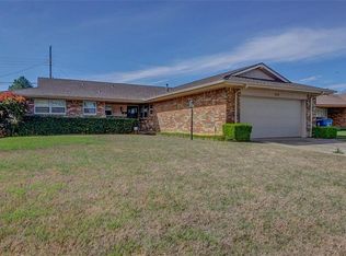 712 Fairlane Dr, Midwest City, OK 73110