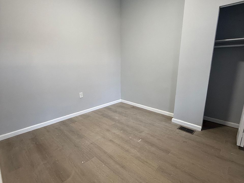 2nd image of 387 Avon Ave #1