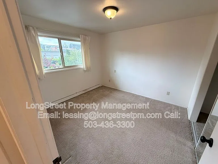 2620 NW Tyler Ave — Photo 14