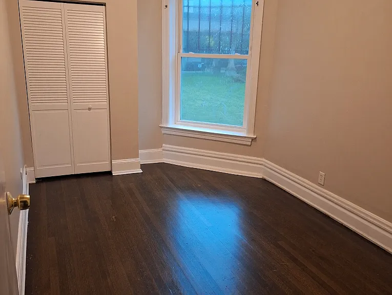 4733 S Prairie Ave #1 — Photo 7