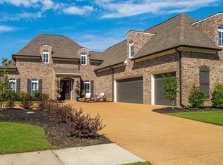 107 Pin Oak Dr, Oxford, MS 38655