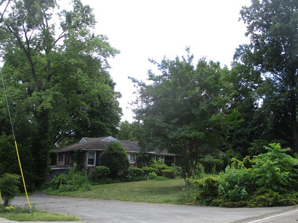 2nd image of 6704 Stone Mill Dr