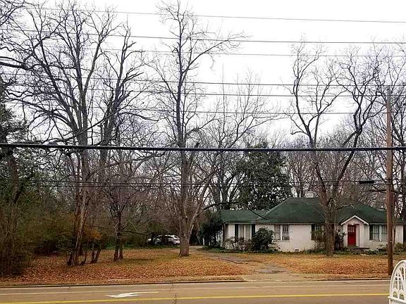 3rd image of 160 E Poplar Ave